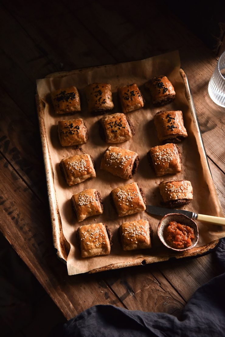 Vegetarian, gluten free and FODMAP friendly sausage rolls from www.georgeats.com