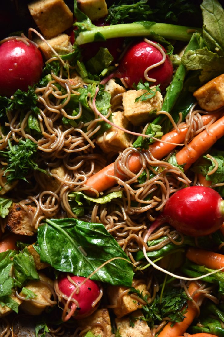 Sweet and sticky buckwheat noodles with crispy tofu and vegetables (gluten free, vegan, FODMAP friendly)