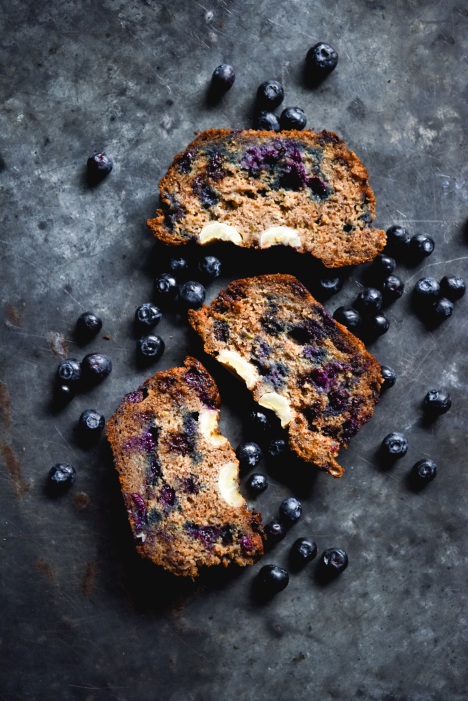 Brown butter banana bread with blueberries, dark chocolate and nutmeg. Gluten free, nut free, refined sugar free and FODMAP friendly.