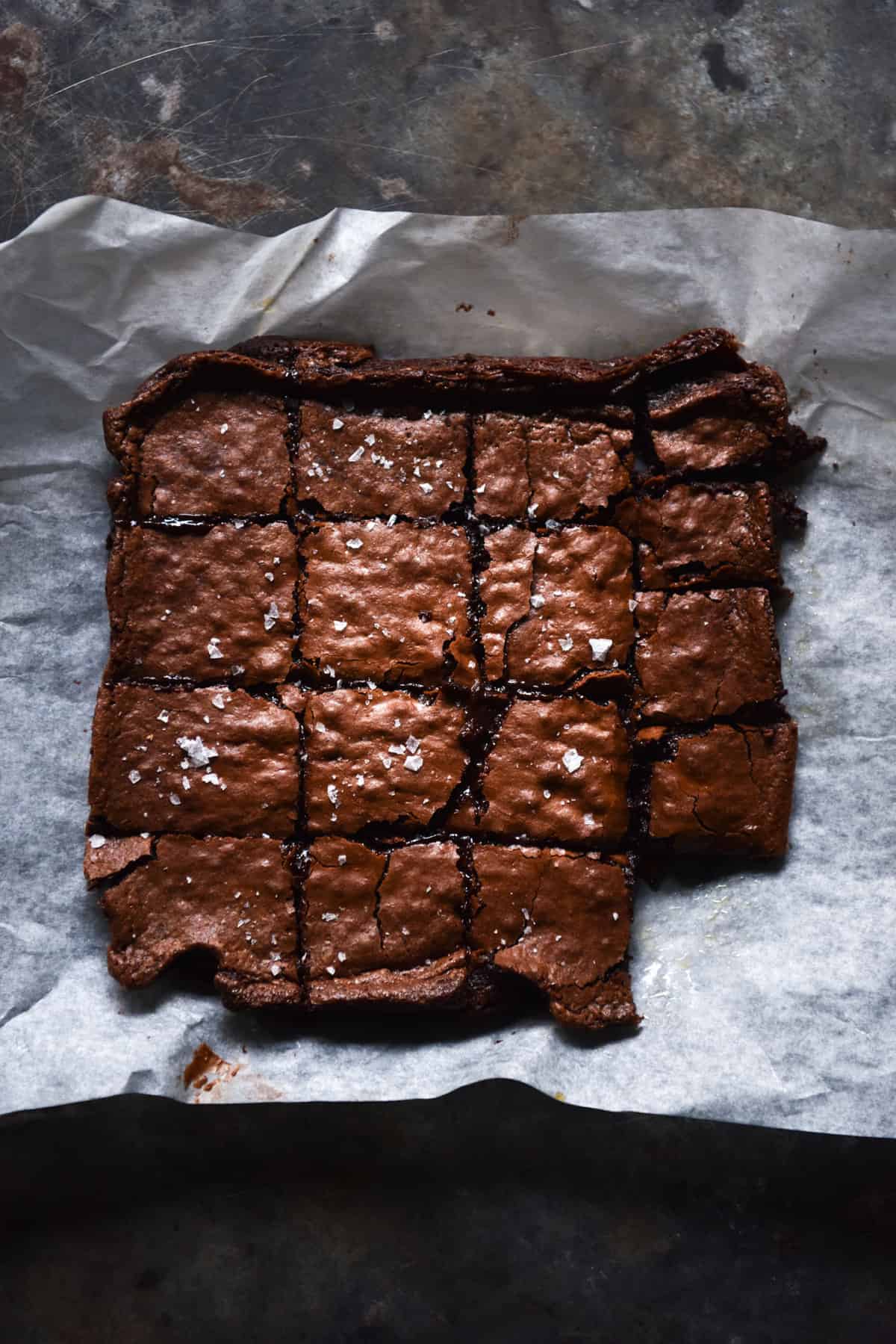 Fudgy vegan brownies that are gluten and grain free, from www.georgeats.com