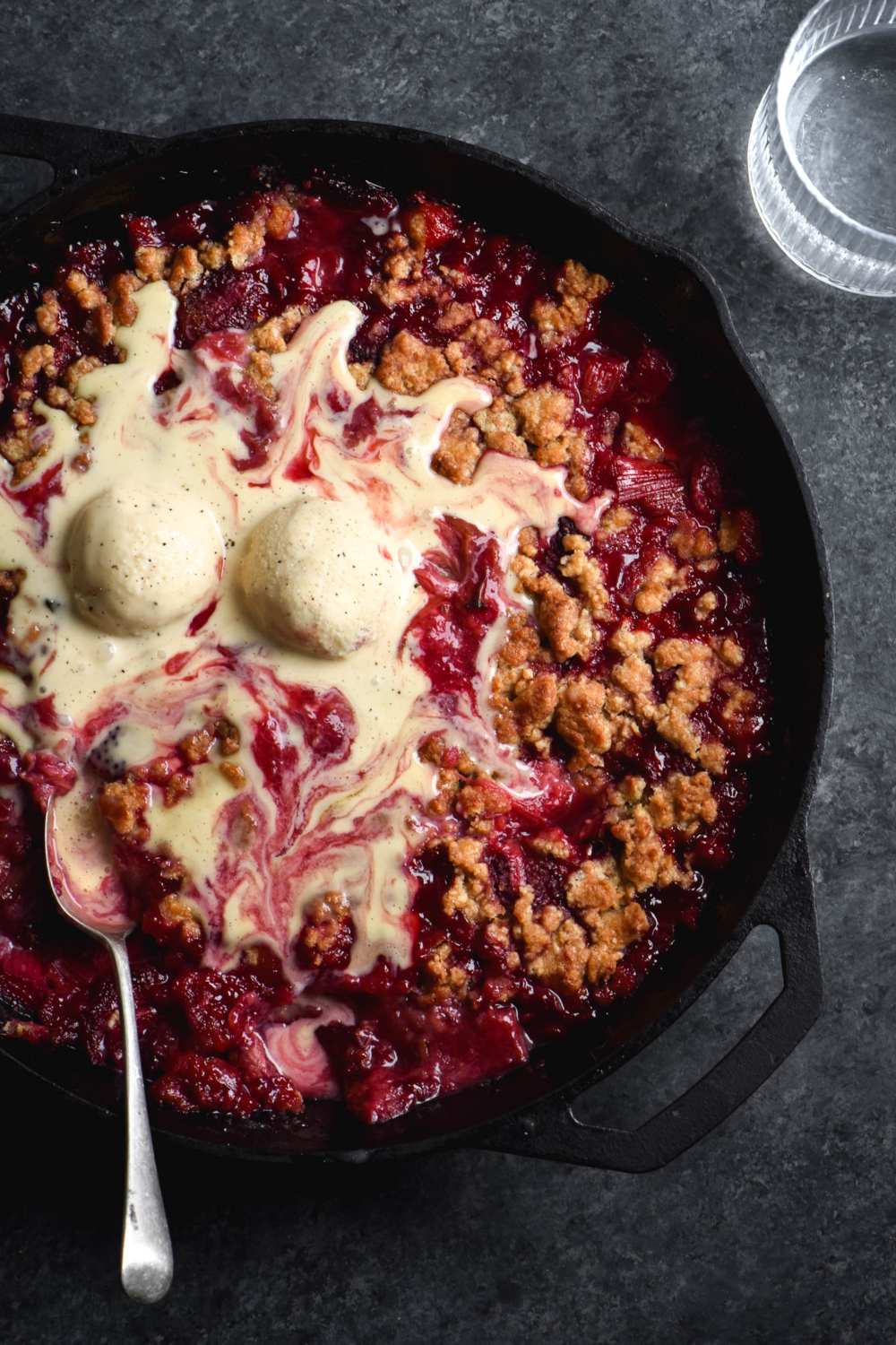 Gluten free fruit crumble (FODMAP friendly) - George Eats