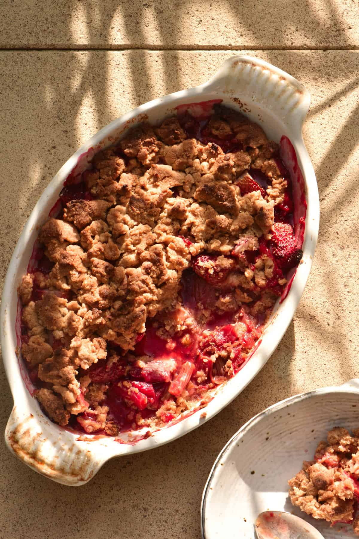 Gluten free fruit crumble (FODMAP friendly) - George Eats