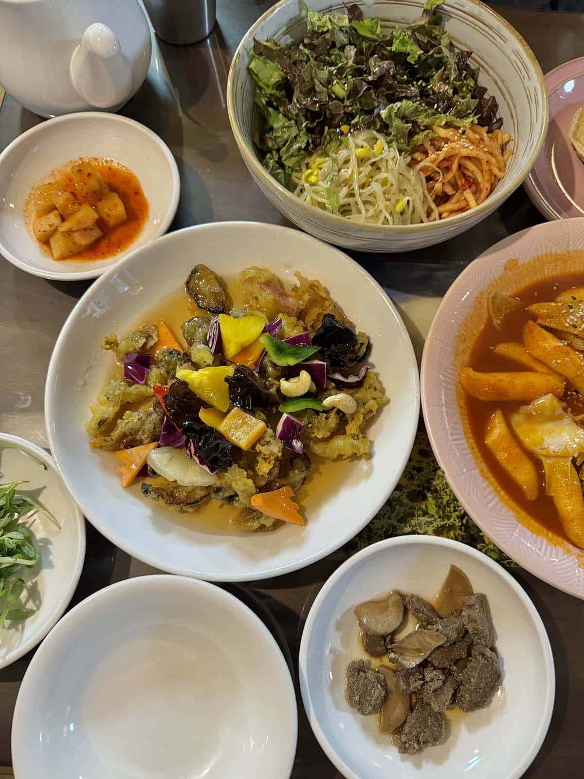 An aerial image of a spread of vegan temple food at Osegyaehyang in Seoul, South Korea