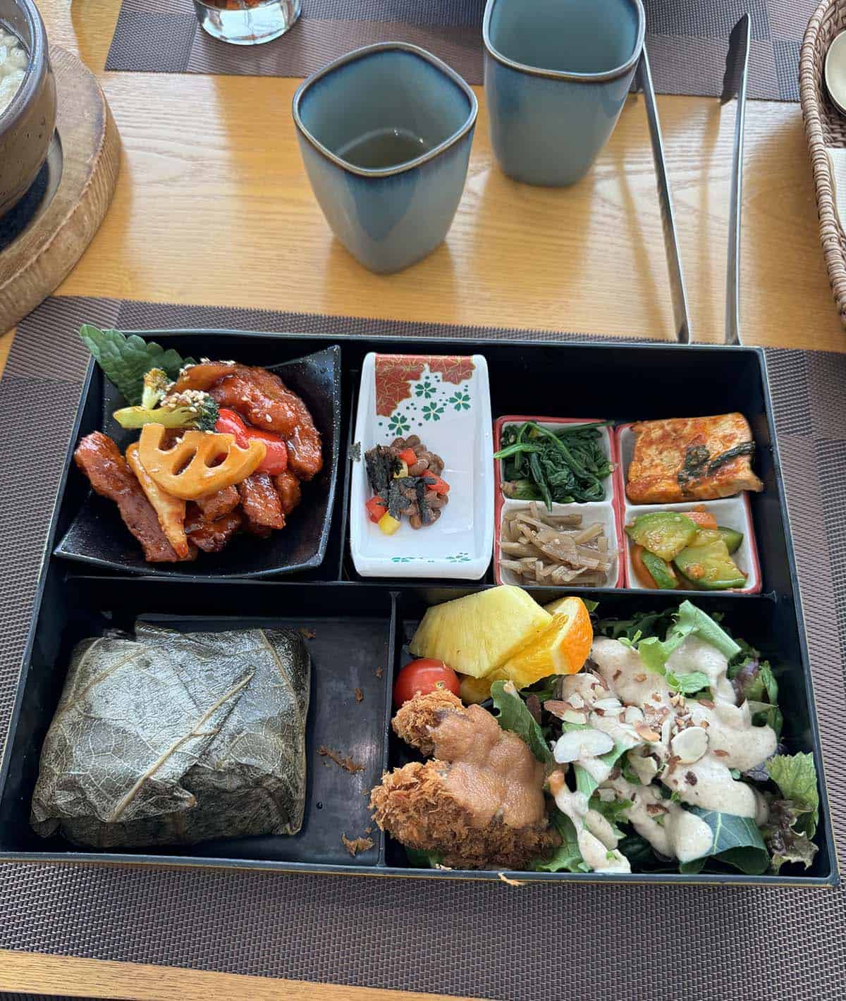 An aerial image of a traditional Korean meal at Veganerang in Gwangalli Beach, Busan