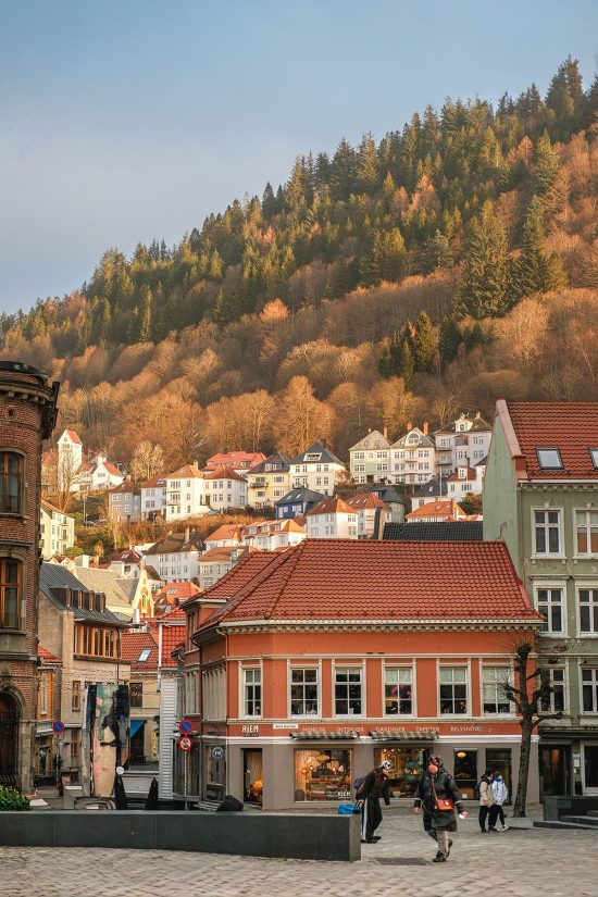 An image of the streetscape of Bergen, Norway on a sunny day in winter
