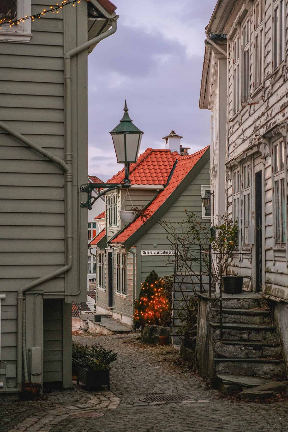 An image of the streetscapes of Skansen in Bergen, Norway on a December afternoon